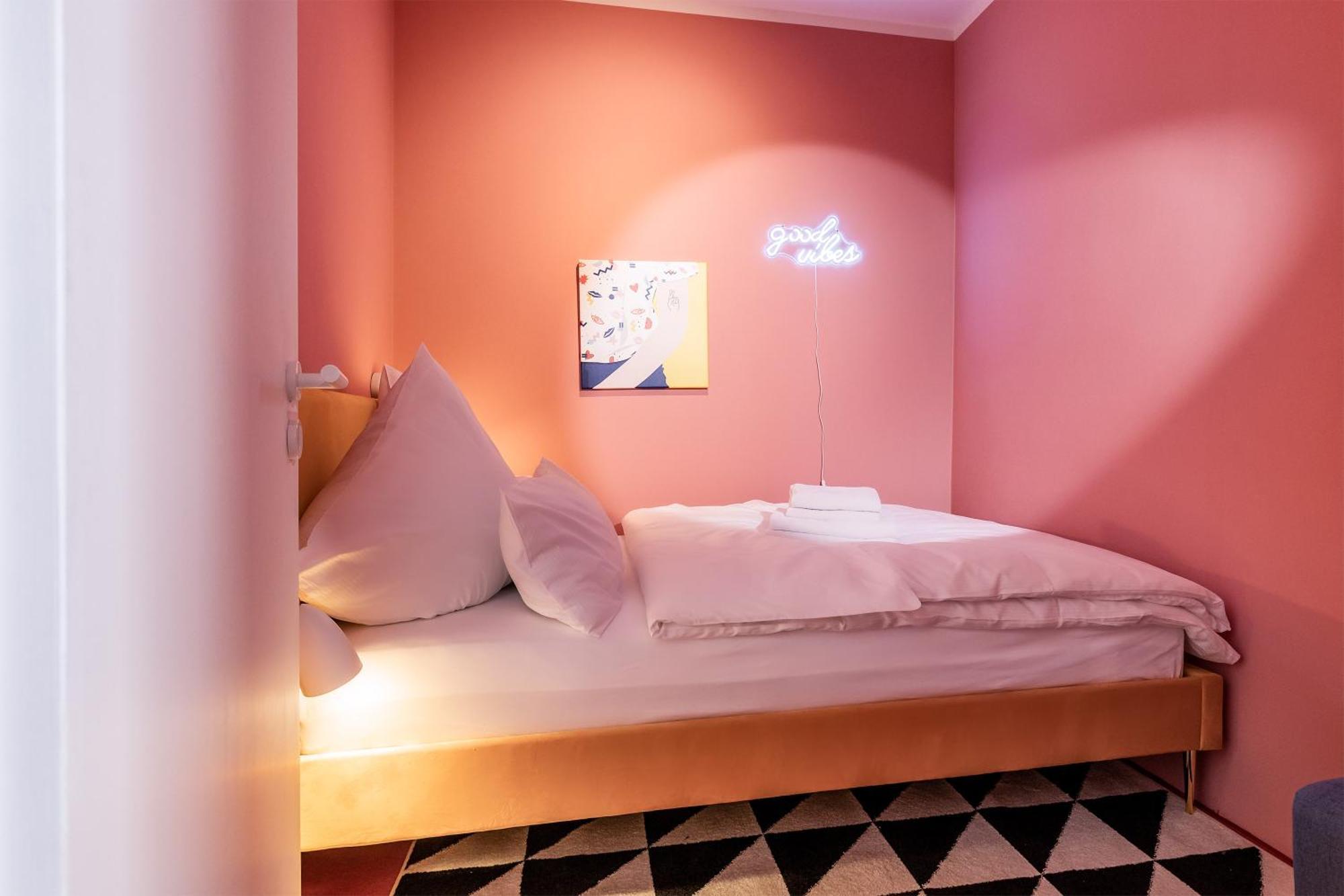 Crazy 43sqm 3room Maisonette Near Center Appartement Berlin
